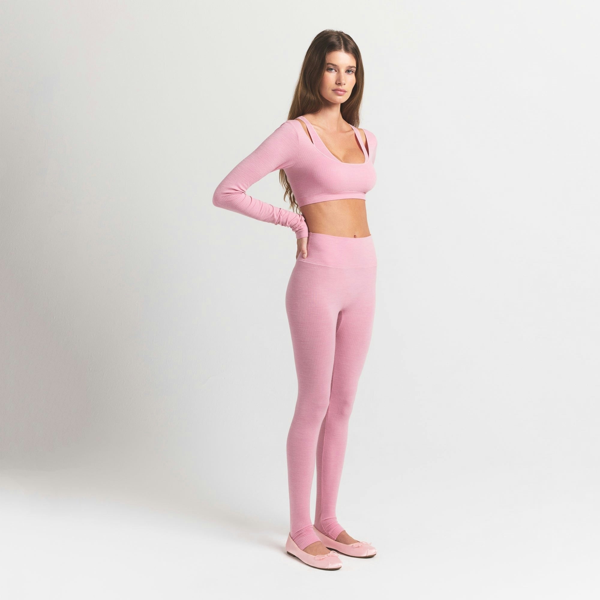 HIGH-WAISTED LEGGING