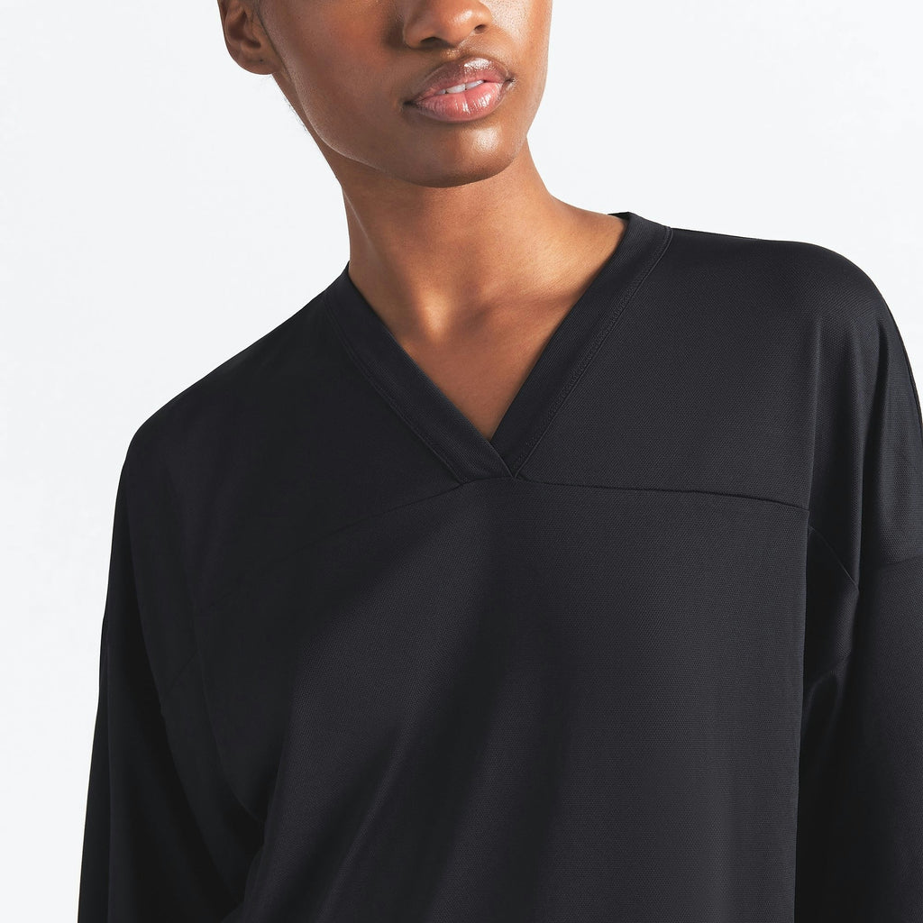 V-NECK OVERSIZED TOP