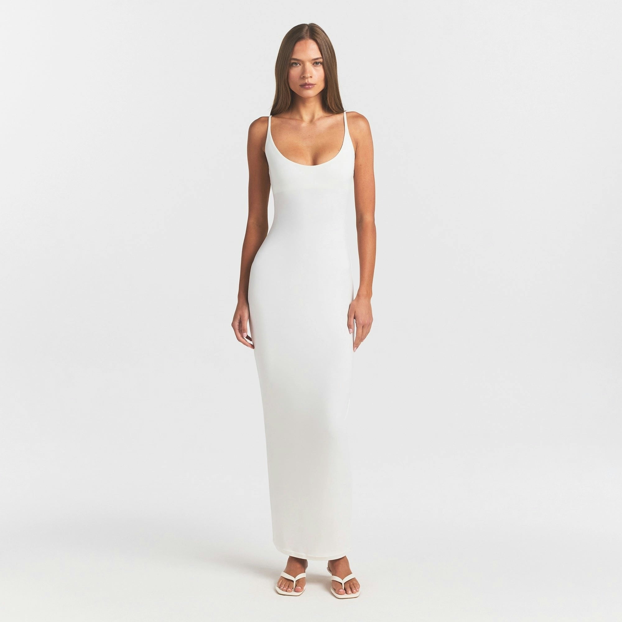 SCOOP NECK LONG DRESS