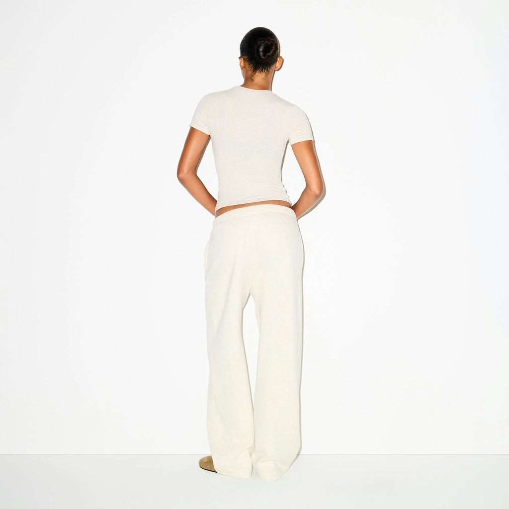 CLASSIC STRAIGHT LEG PANT