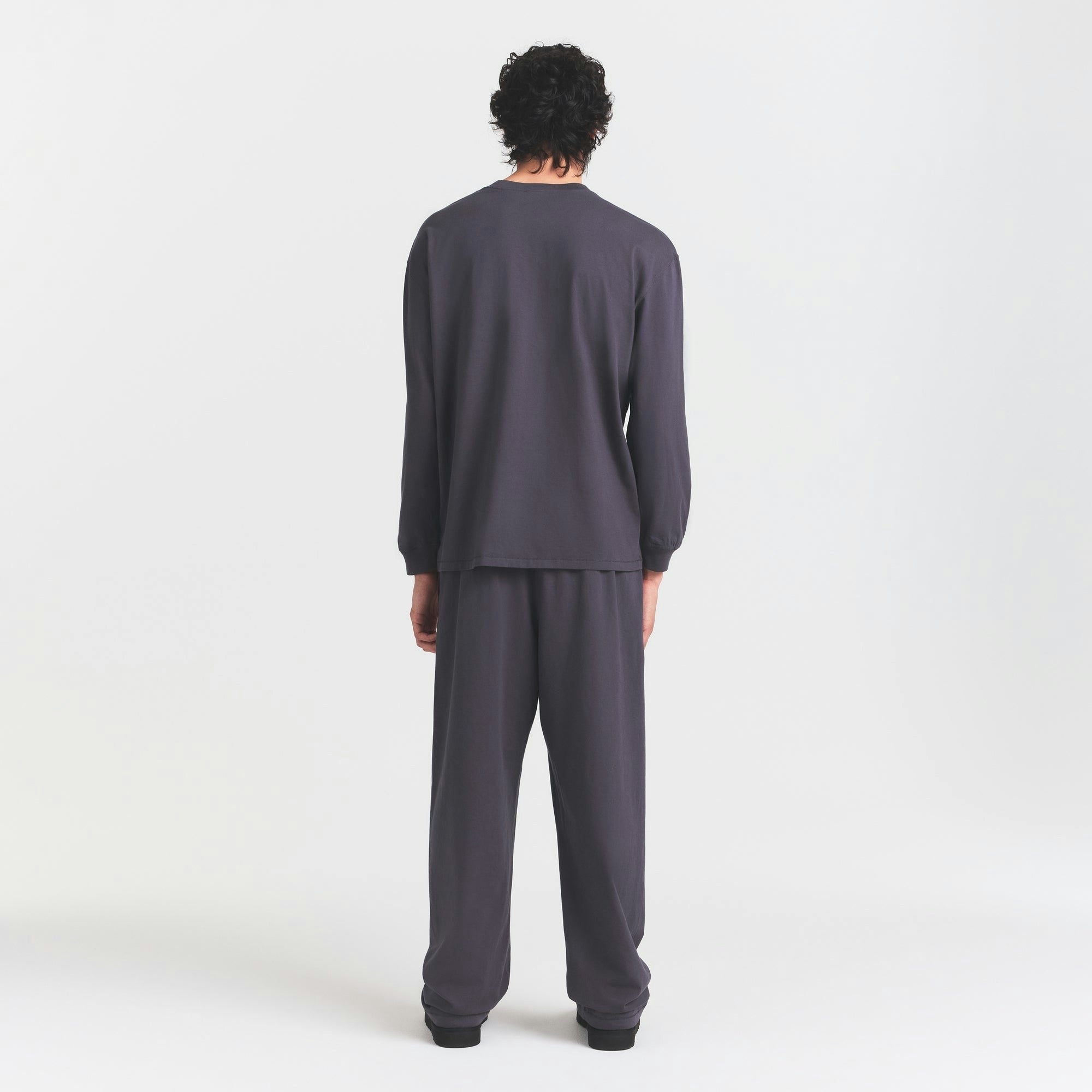 MENS RELAXED LONG SLEEVE T-SHIRT