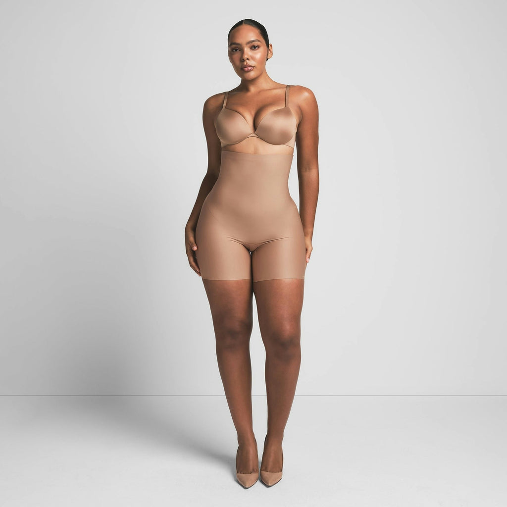 CORE SCULPT HIGH-WAISTED SHORT