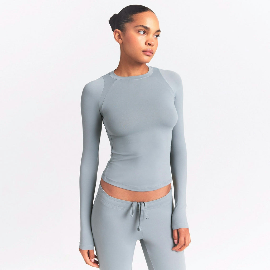 LONG SLEEVE CREW NECK TOP