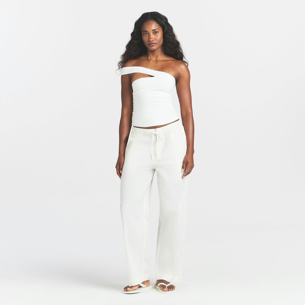 ASYMMETRICAL TOP
