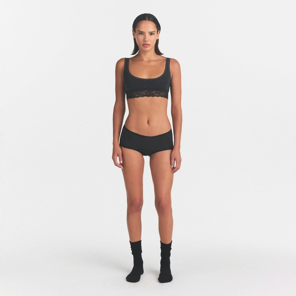LACE SCOOP BRALETTE