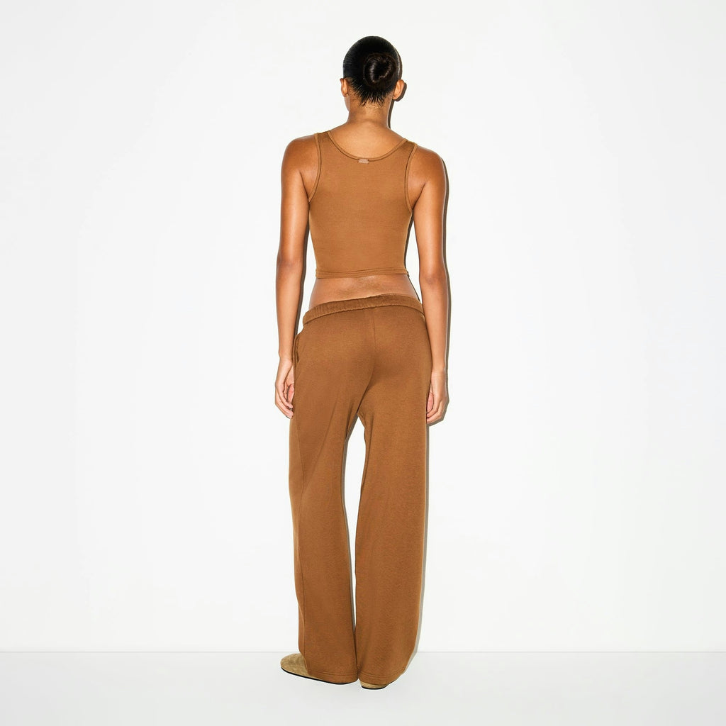 CLASSIC STRAIGHT LEG PANT