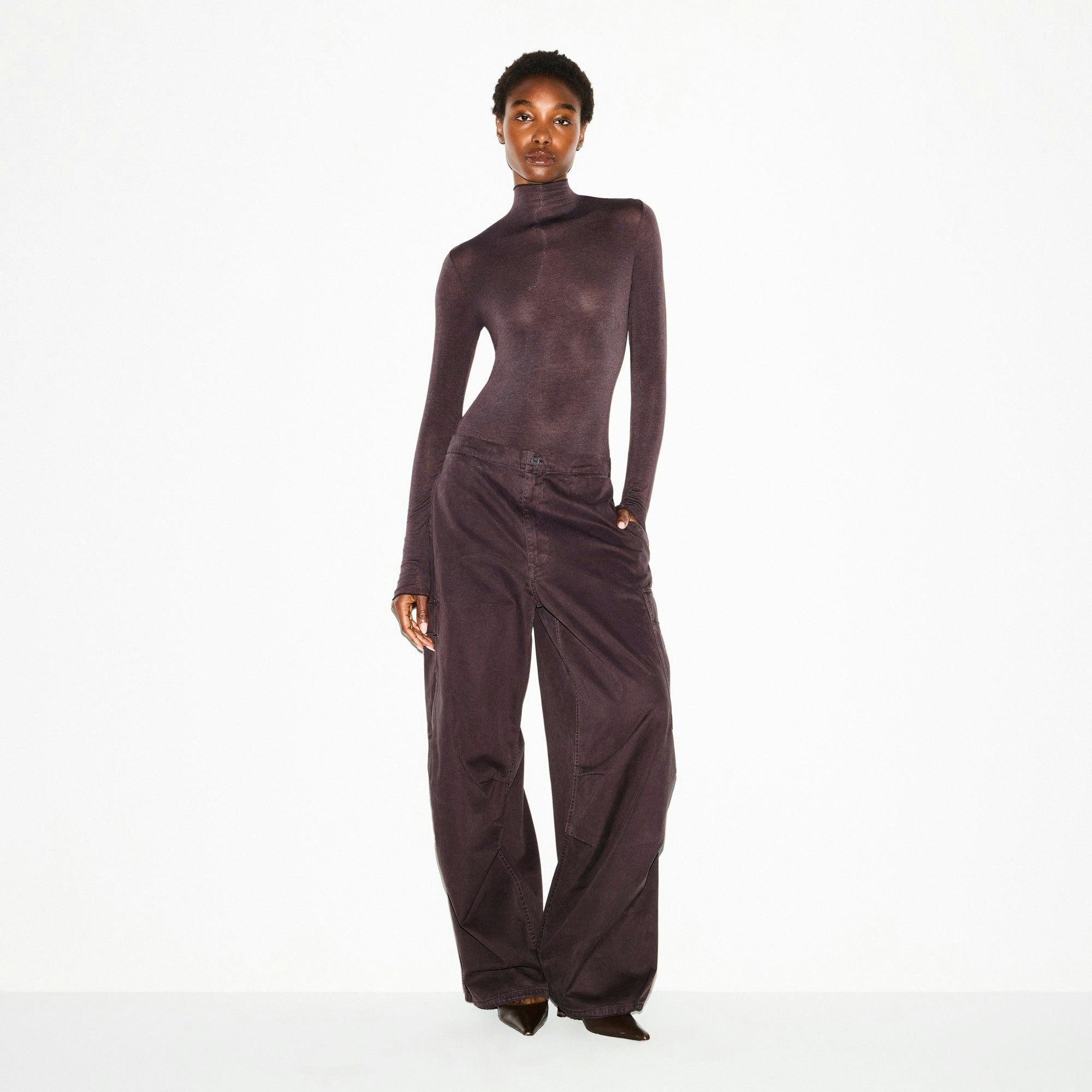 LONG SLEEVE TURTLENECK BODYSUIT