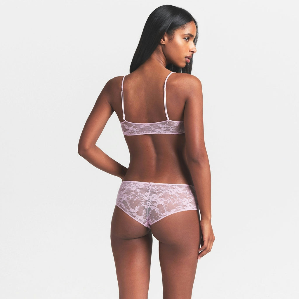 SKIMPY SCOOP BRALETTE