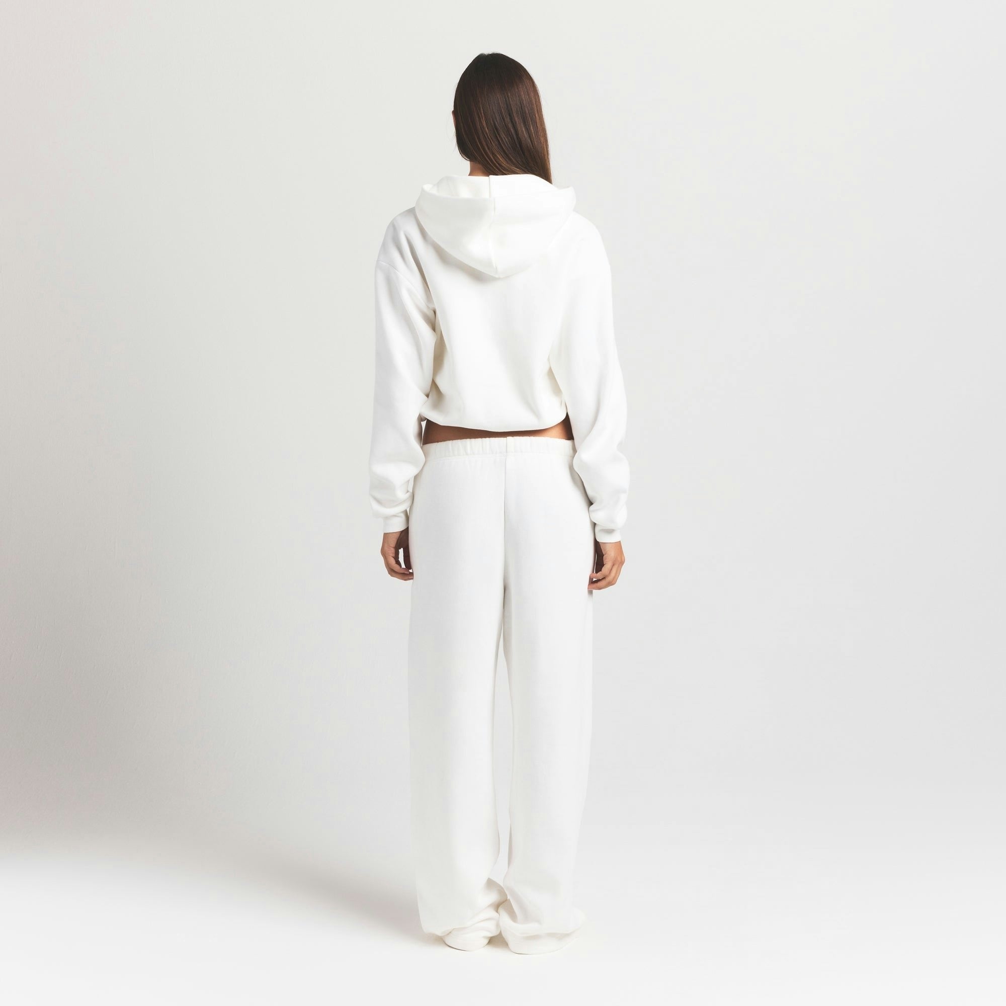 CLASSIC HOODIE