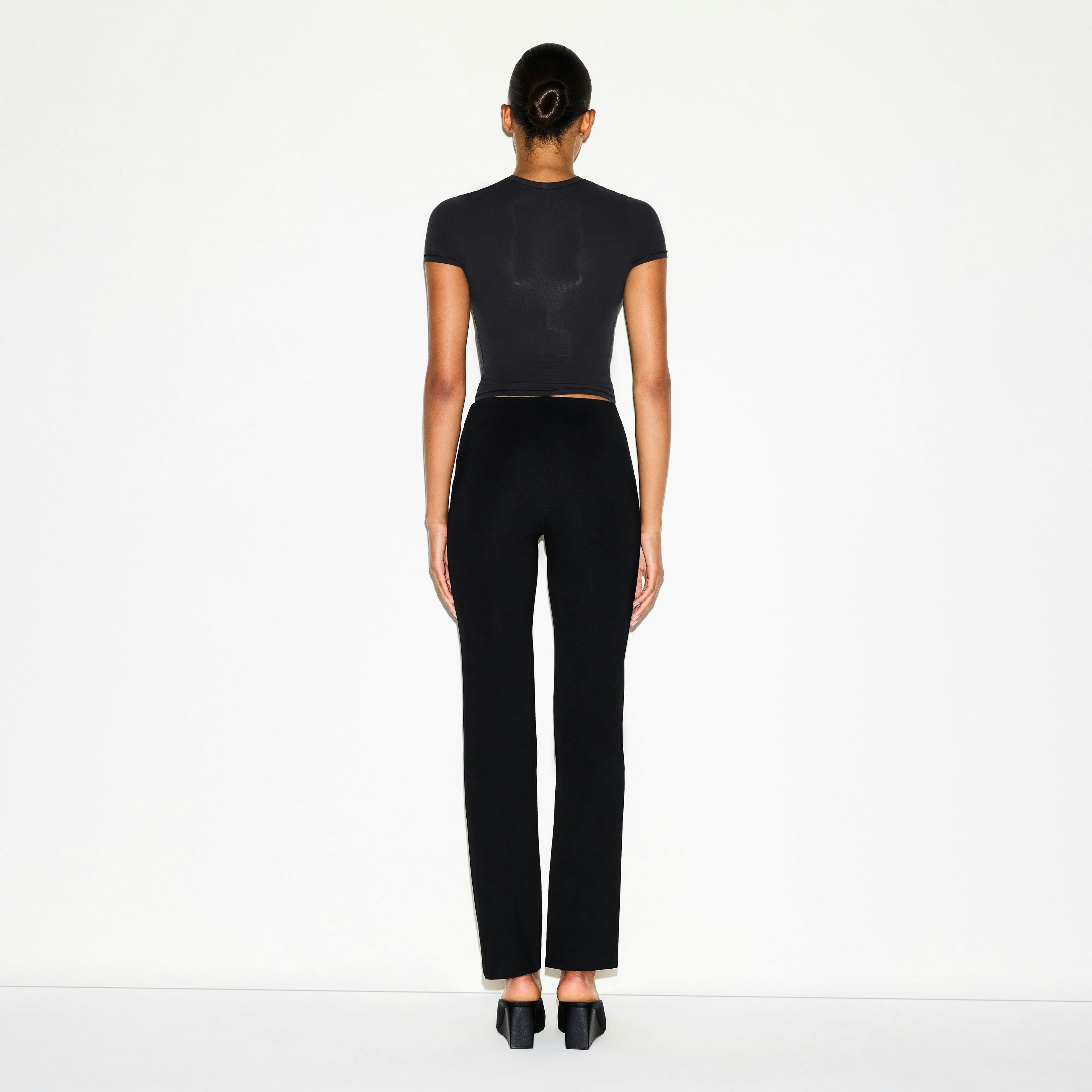HIGH-WAISTED PINTUCK STRAIGHT LEG PANT