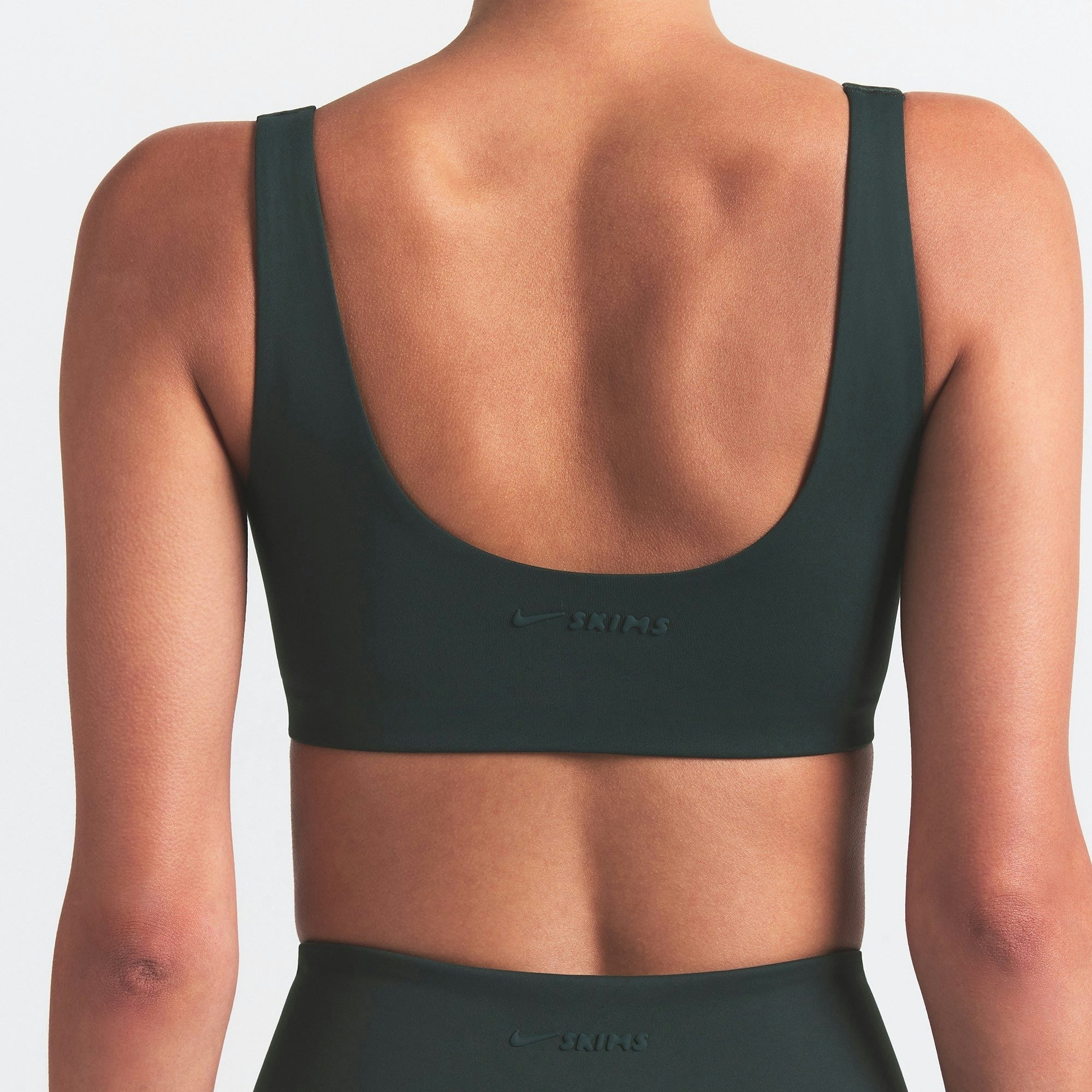 SCOOP NECK BRA
