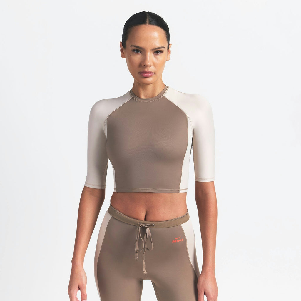 PADDED HALF SLEEVE CROP TOP