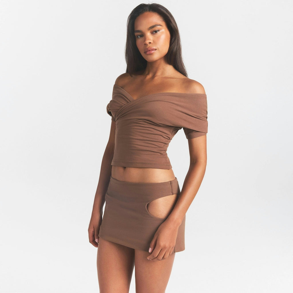 CUT OUT MINI SKIRT