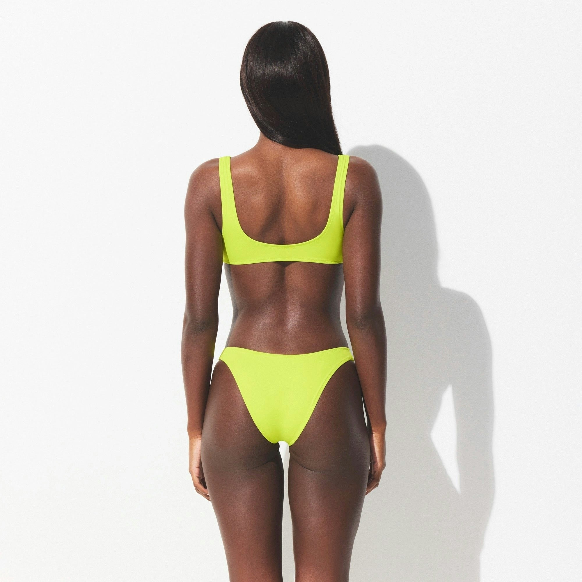 PLUNGE BIKINI TOP