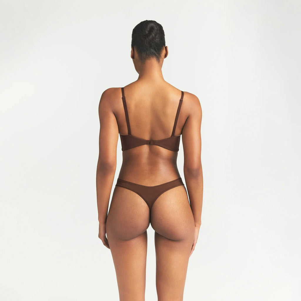 LOW BACK LONGLINE BRA