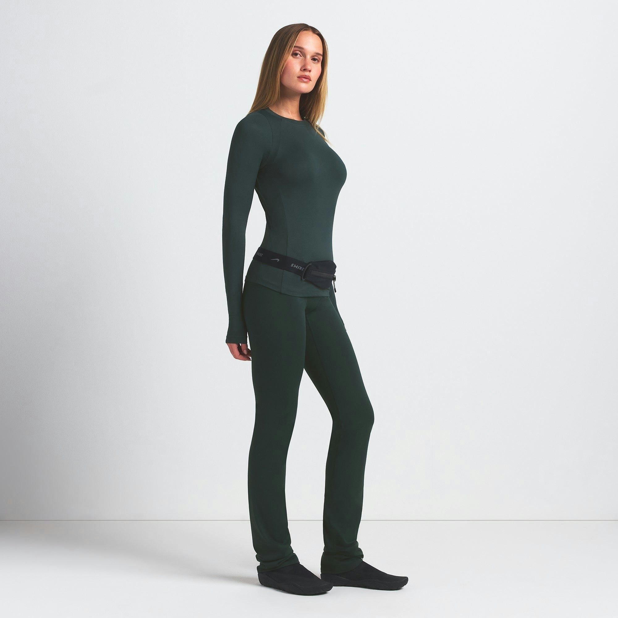 LONG SLEEVE CREW NECK TOP