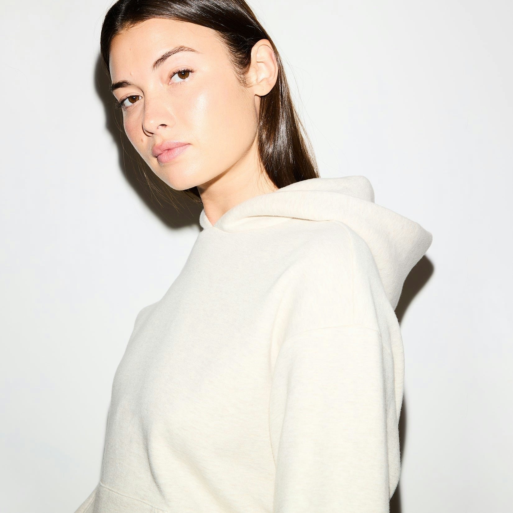 CLASSIC HOODIE
