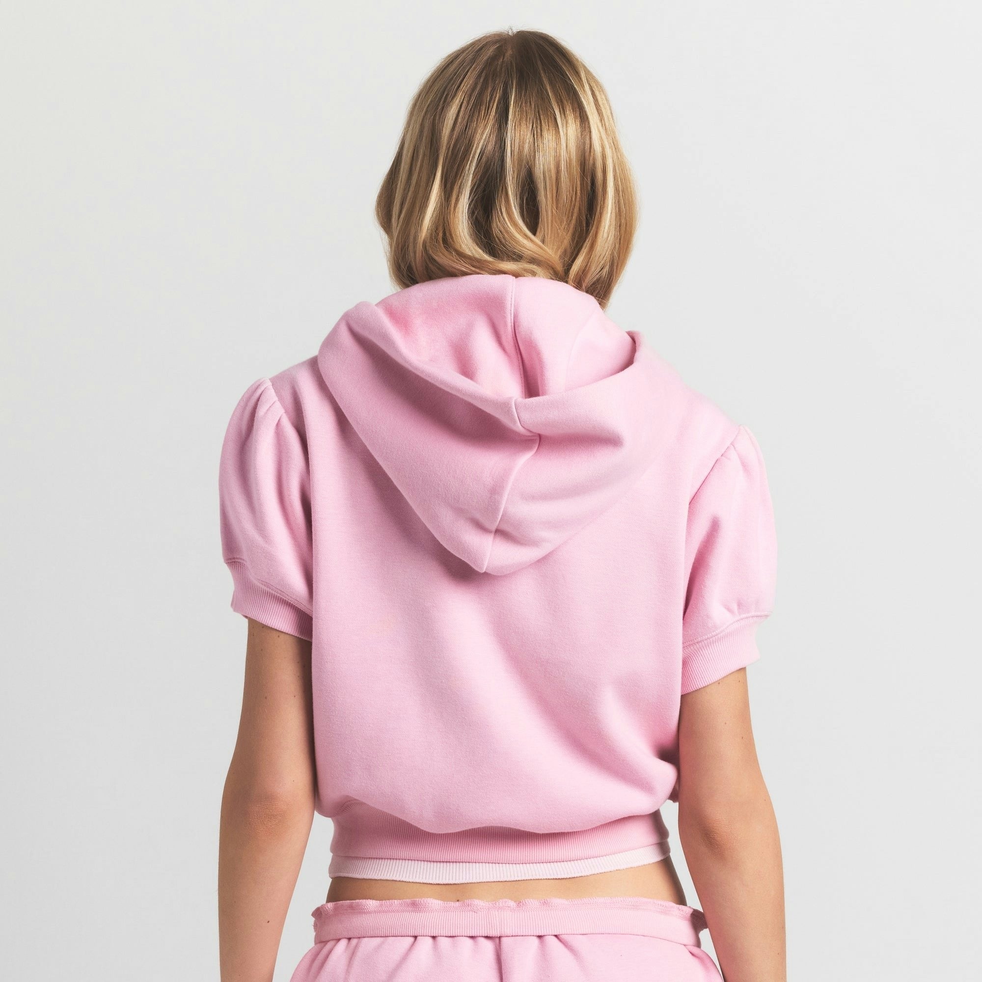 BUBBLE SLEEVE CROPPED ZIP UP