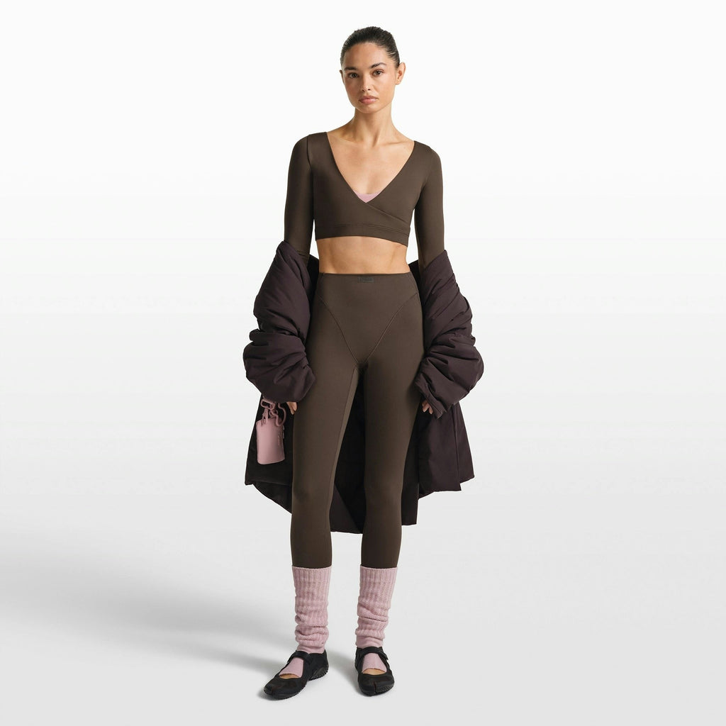 WRAP LONG SLEEVE CROPPED TOP