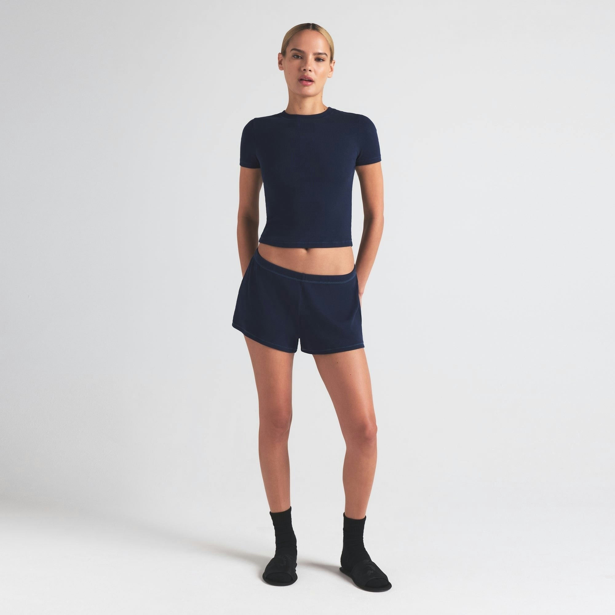 LOOSE SHORT