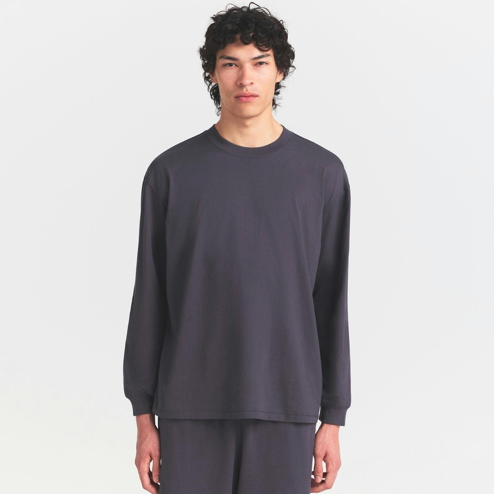 MENS RELAXED LONG SLEEVE T-SHIRT