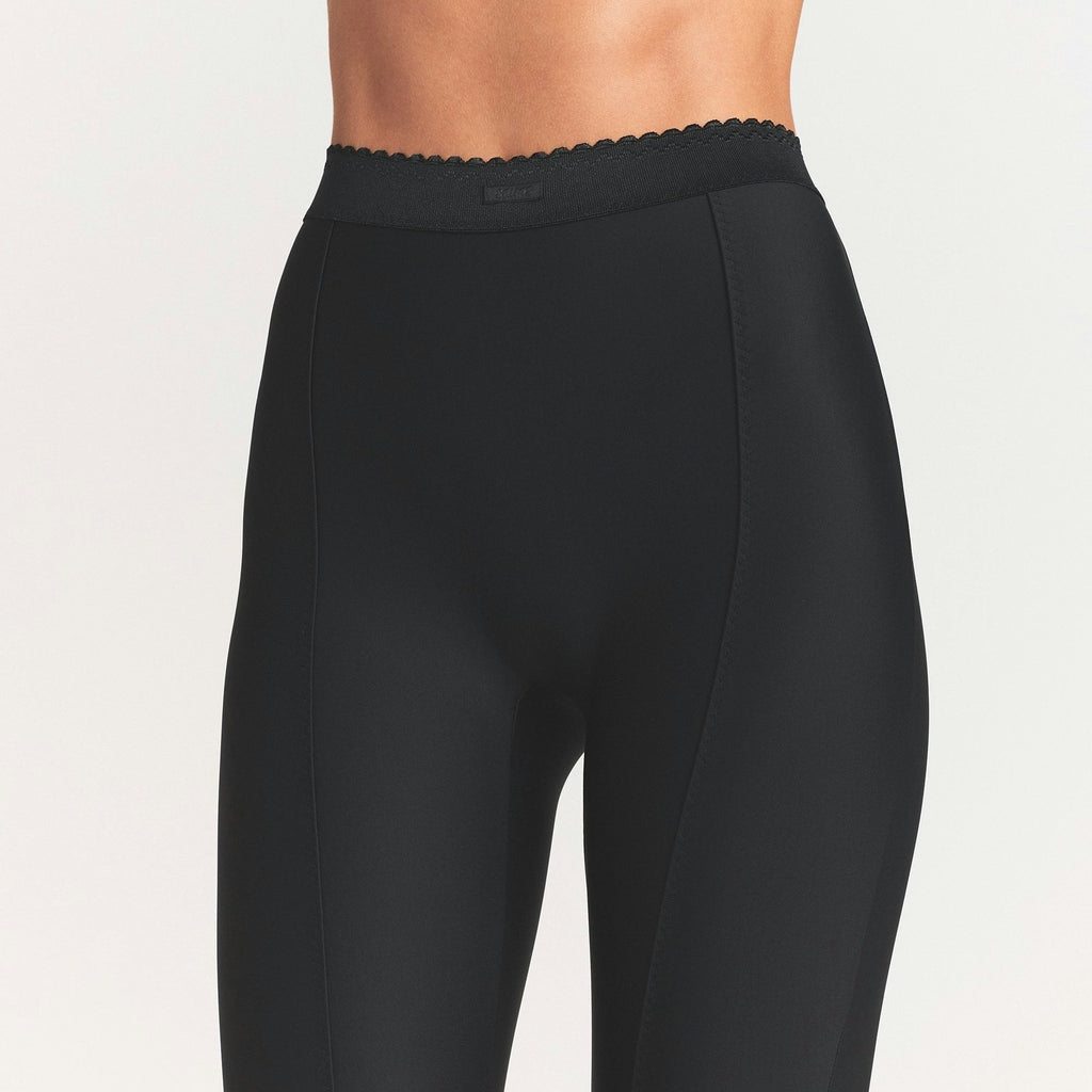HIGH-WAISTED FLARE PANT