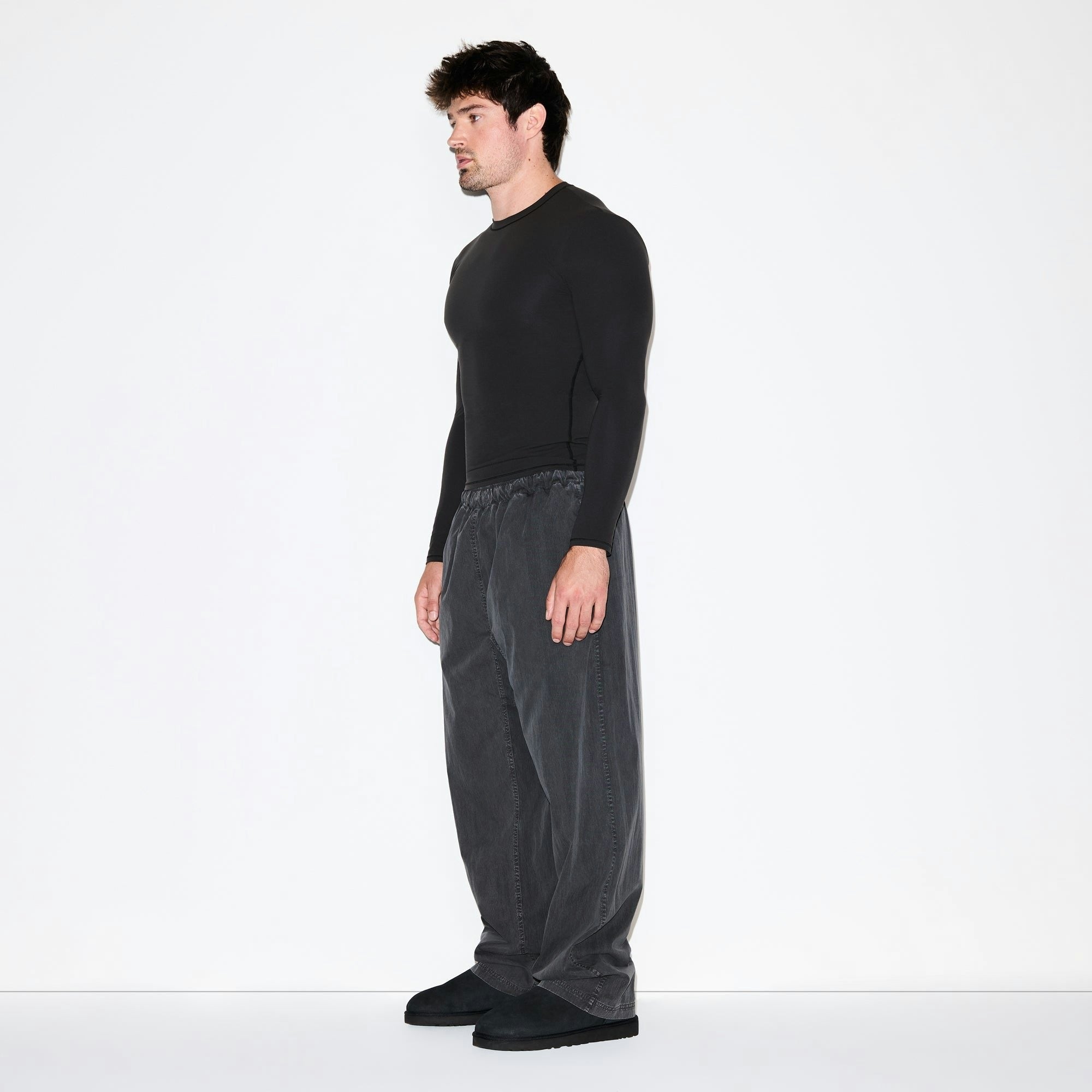 MENS SLIM LONG SLEEVE T-SHIRT