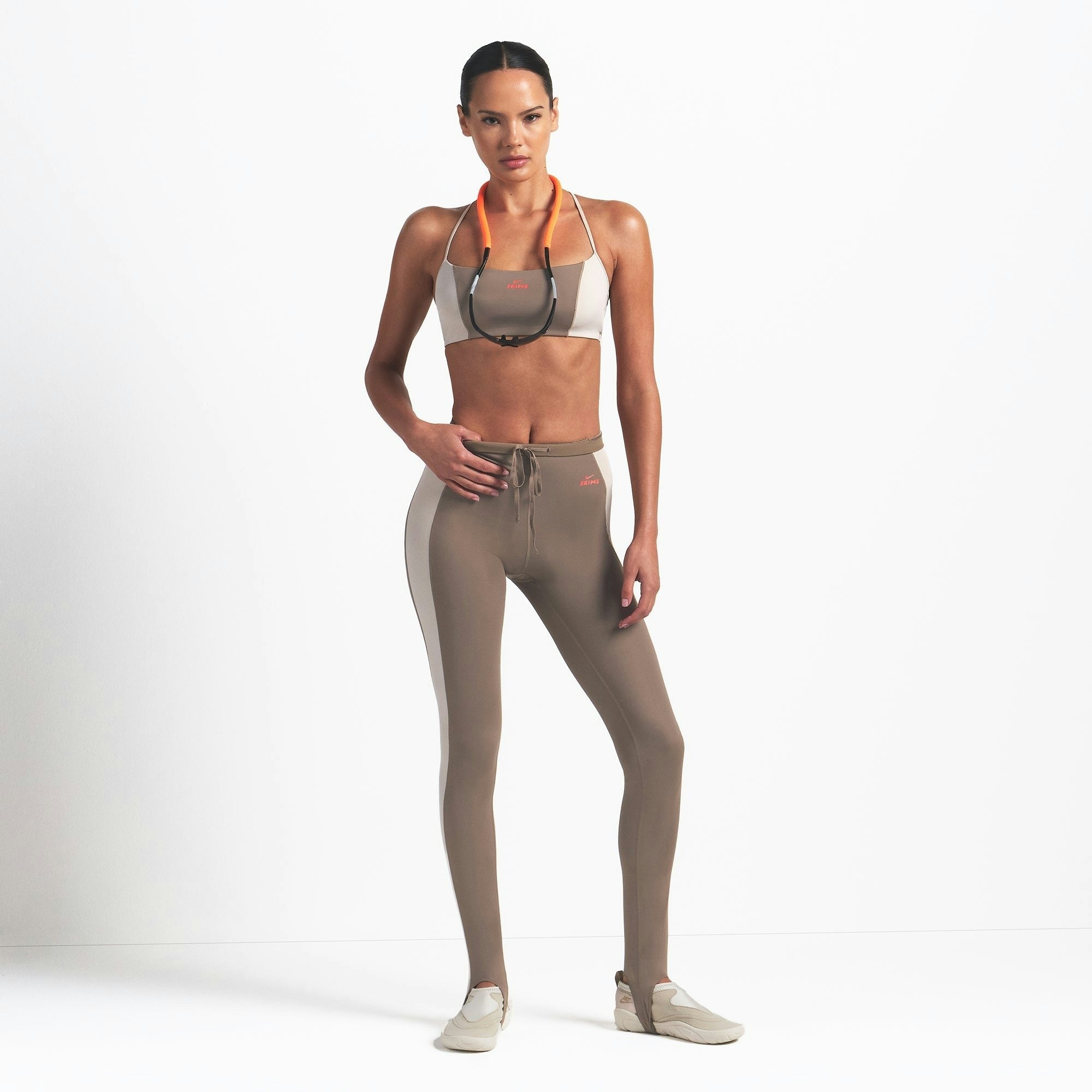DRAWCORD STIRRUP 26" LEGGING