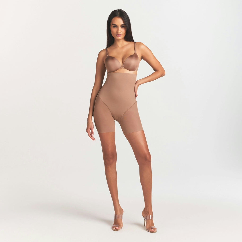 CORE SCULPT HIGH-WAISTED MID THIGH SHORT