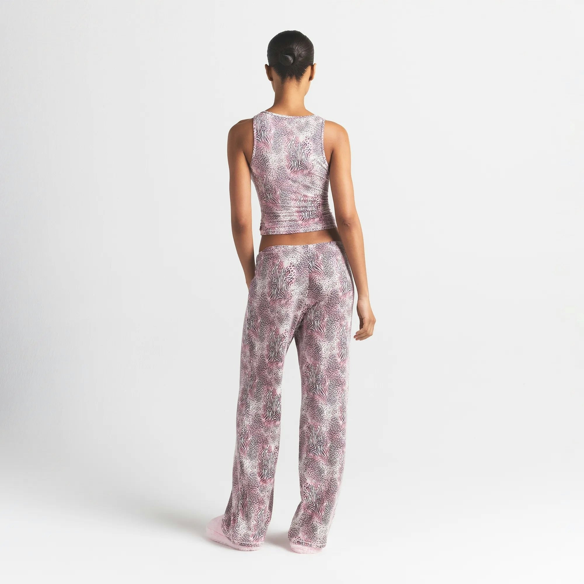 STRAIGHT LEG PANT