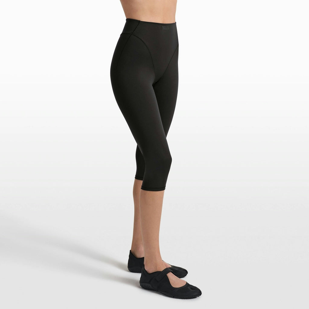 17" V-LINE CAPRI LEGGING