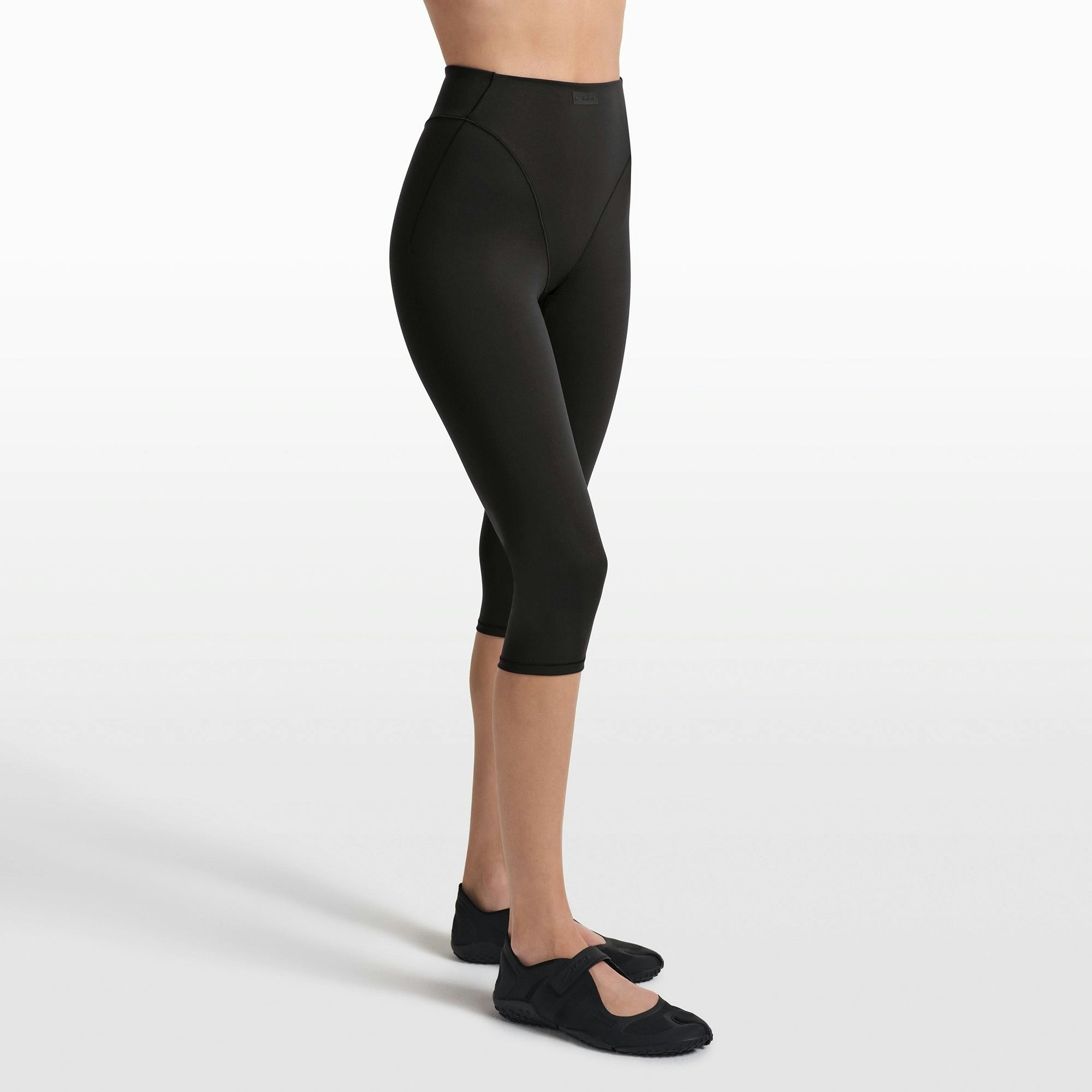 17" V-LINE CAPRI LEGGING