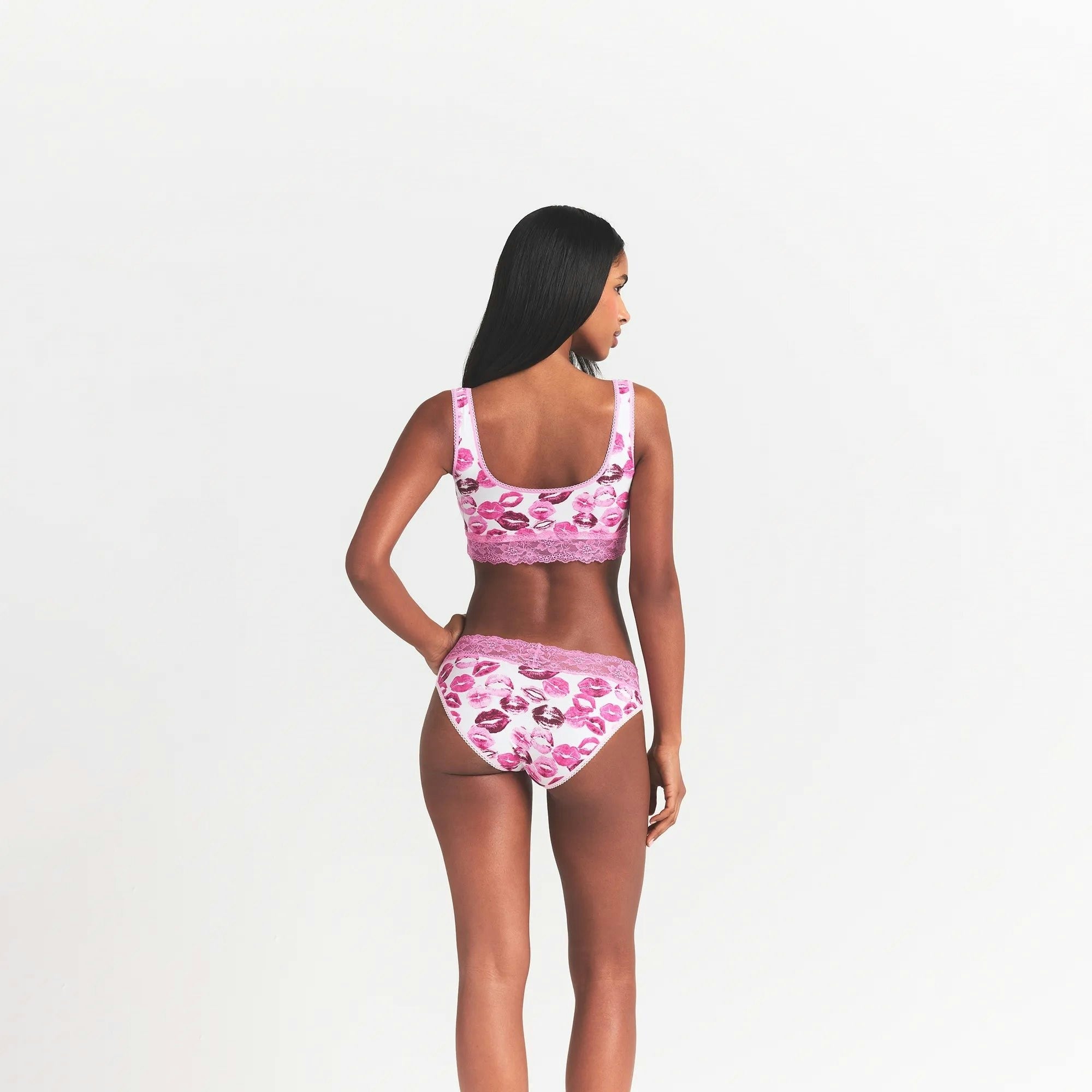 WIDE LACE BRIEF
