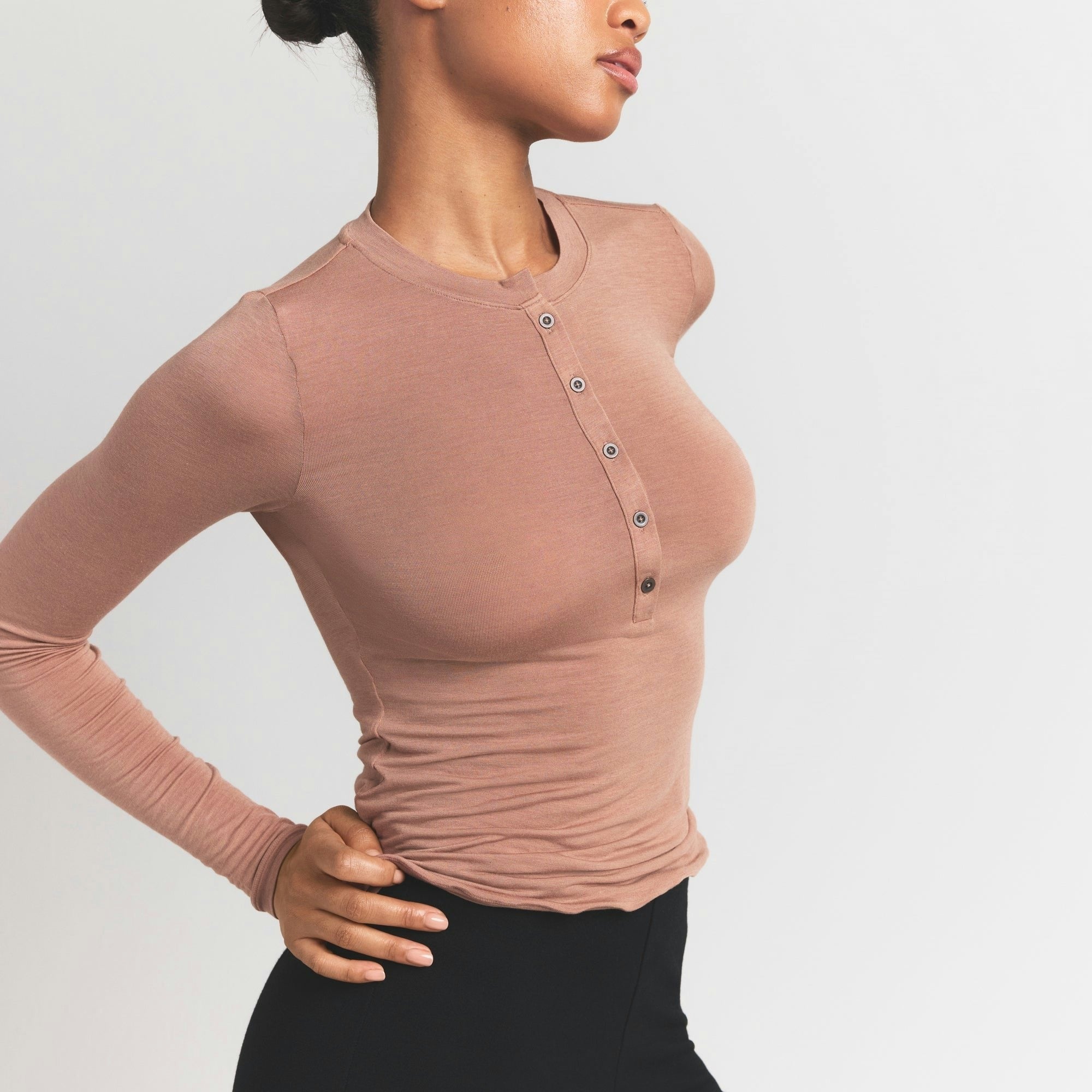 CREWNECK HENLEY