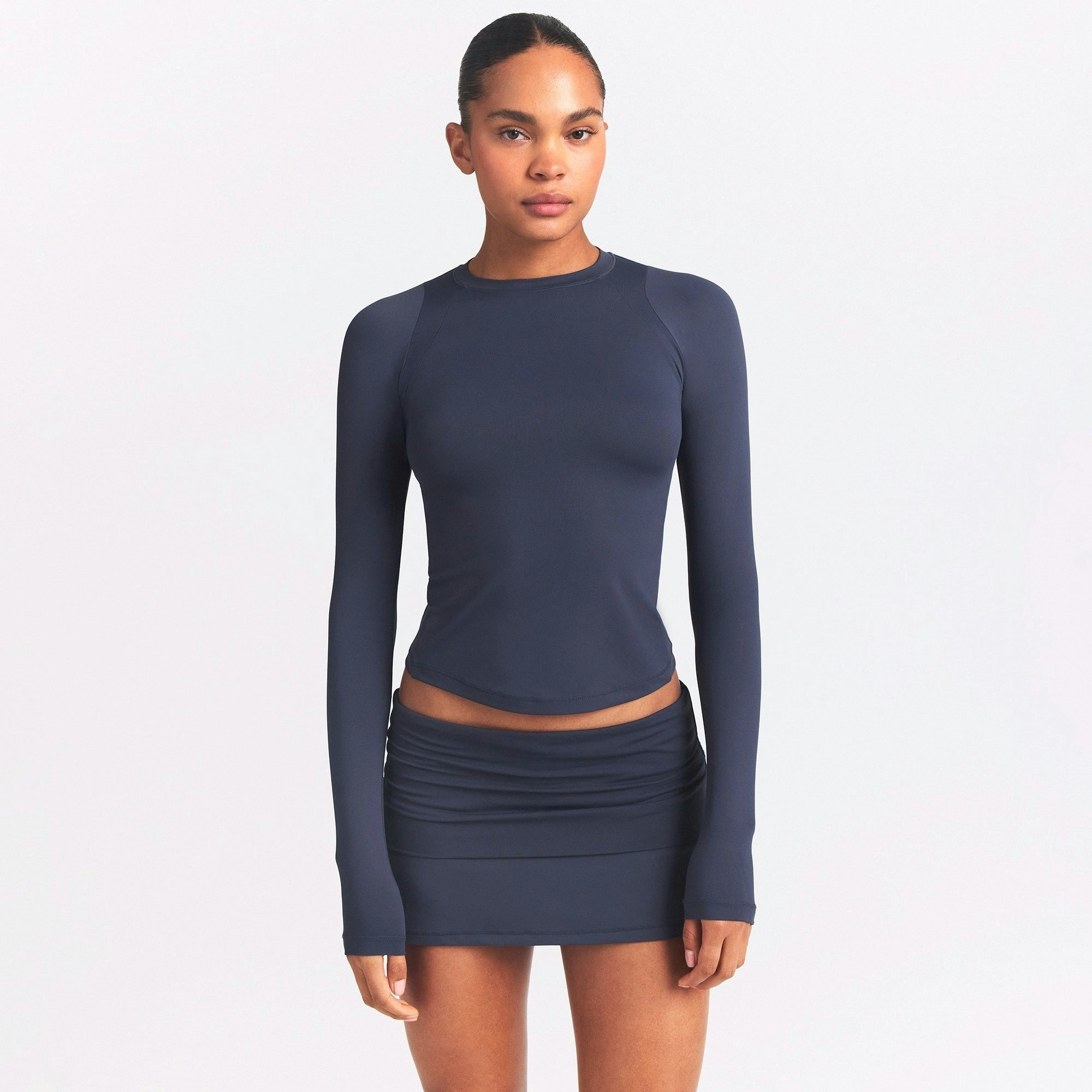 LONG SLEEVE CREW NECK TOP