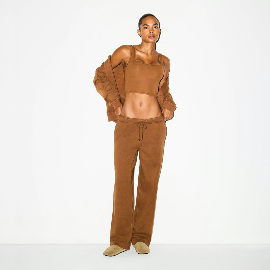 CLASSIC STRAIGHT LEG PANT