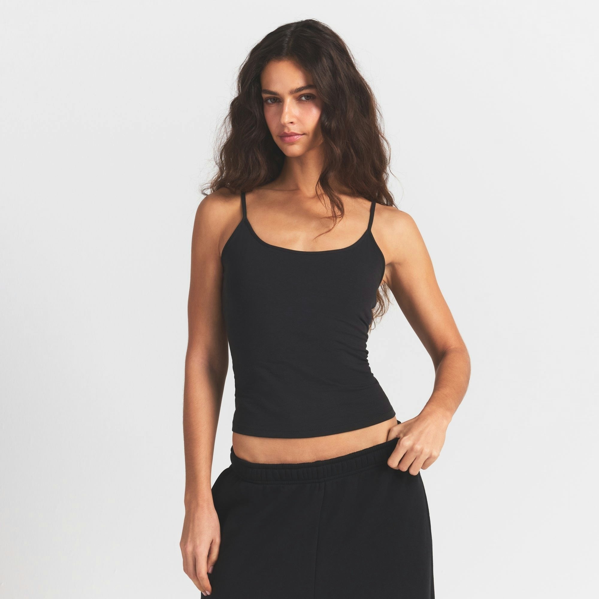 SCOOP NECK CAMI