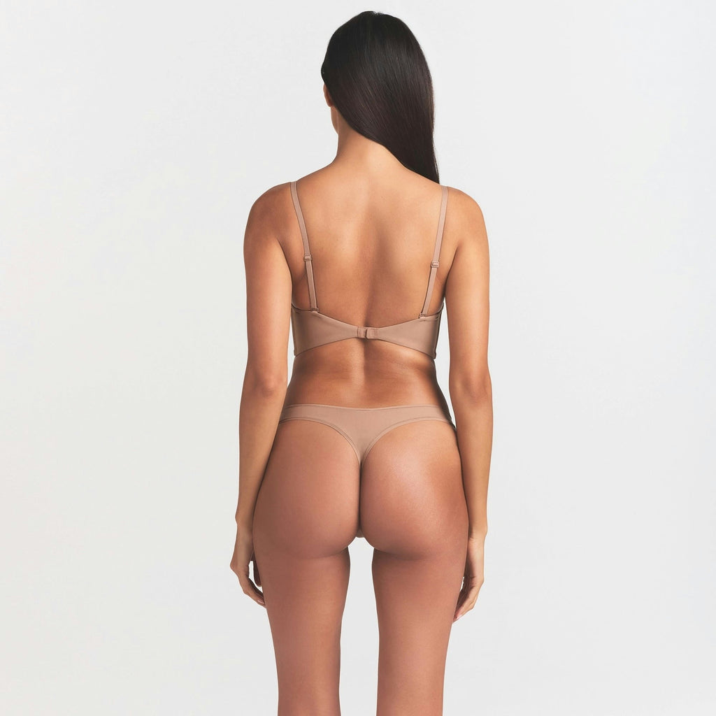LOW BACK LONGLINE BRA