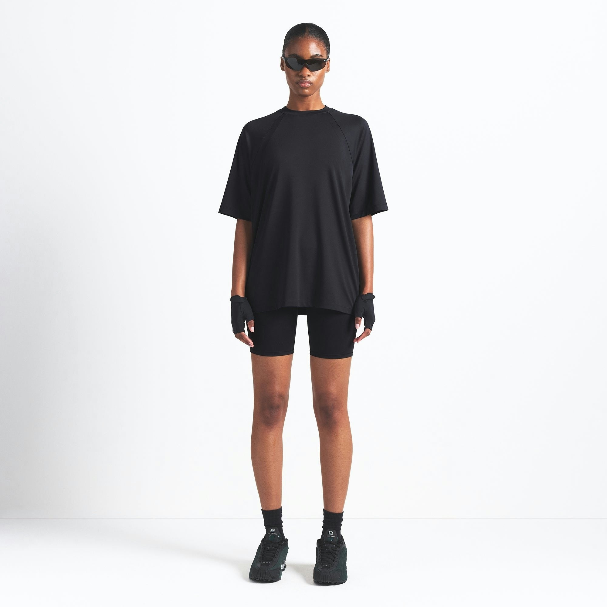 OVERSIZED T-SHIRT