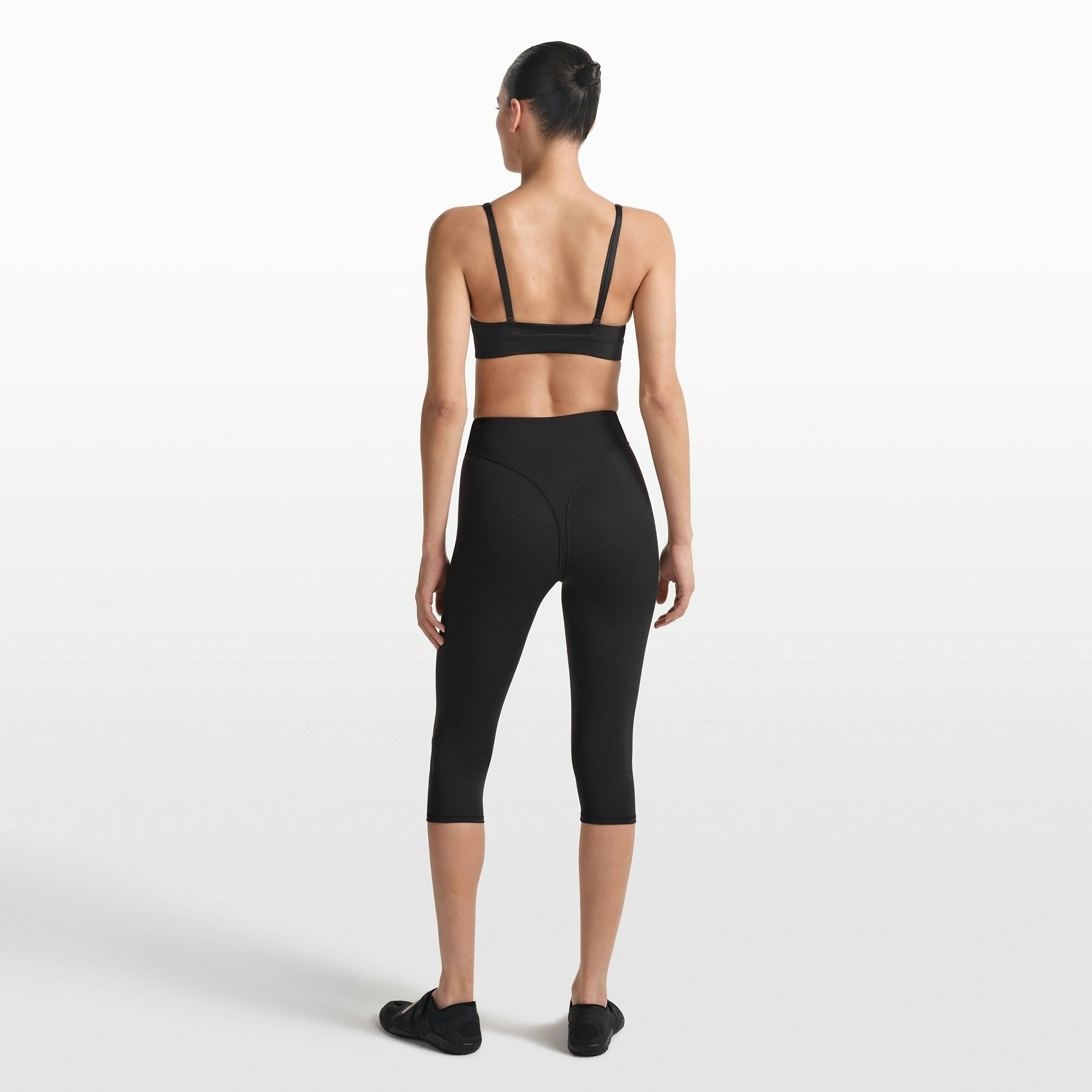 17" V-LINE CAPRI LEGGING