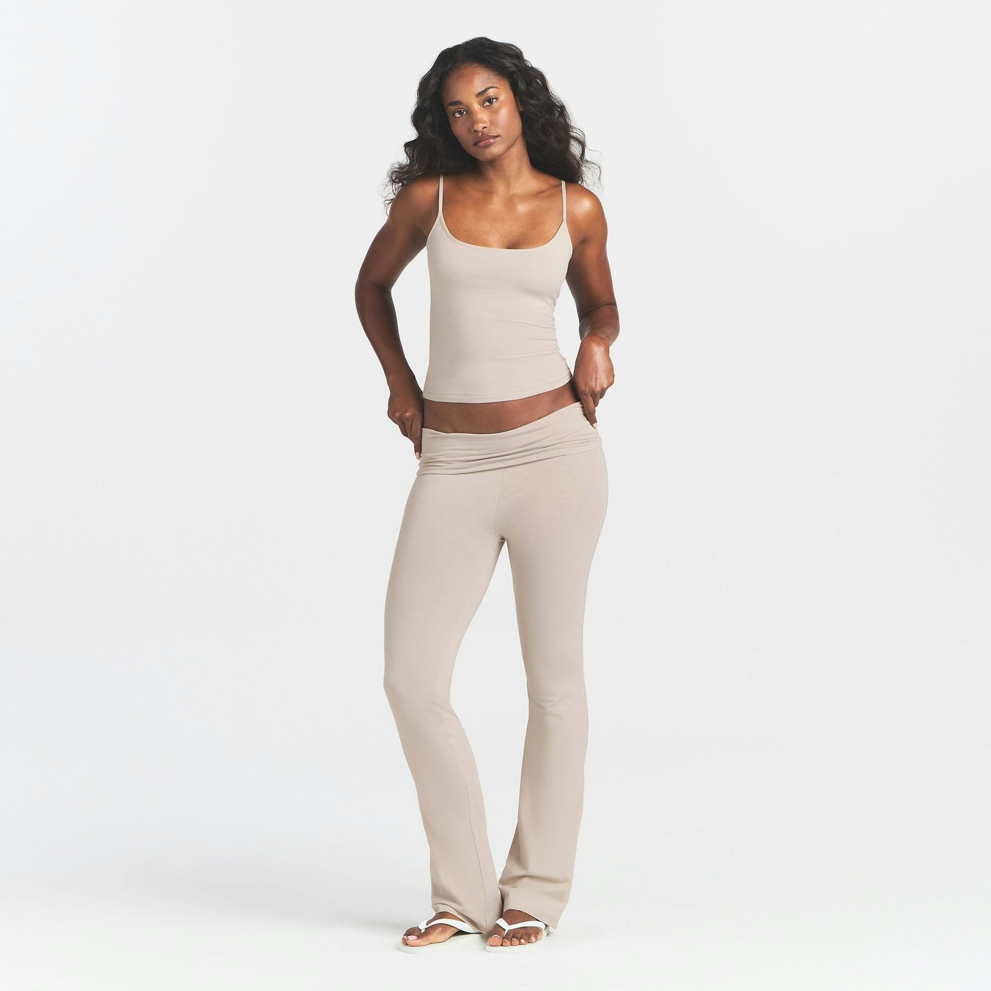SCOOP NECK CAMI