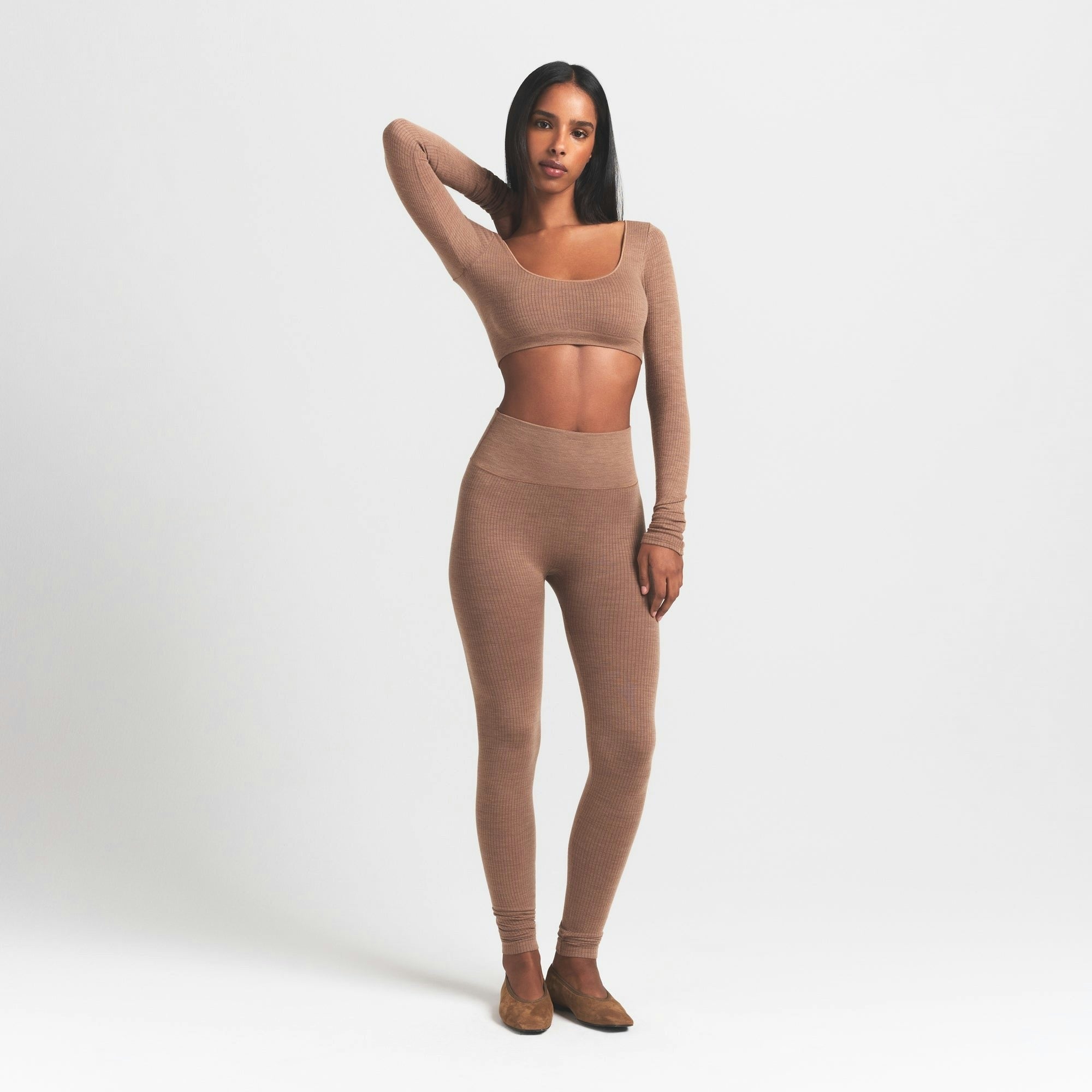HIGH-WAISTED LEGGING