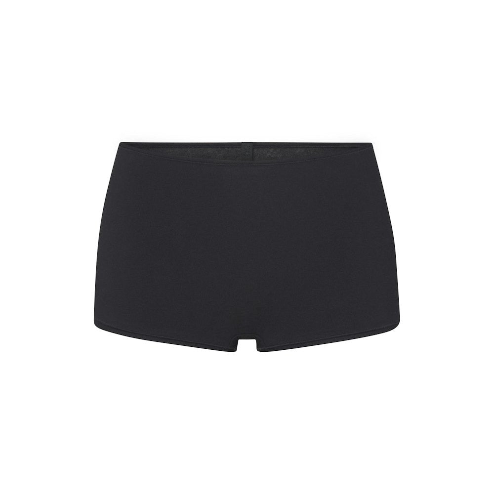 BOY SHORT