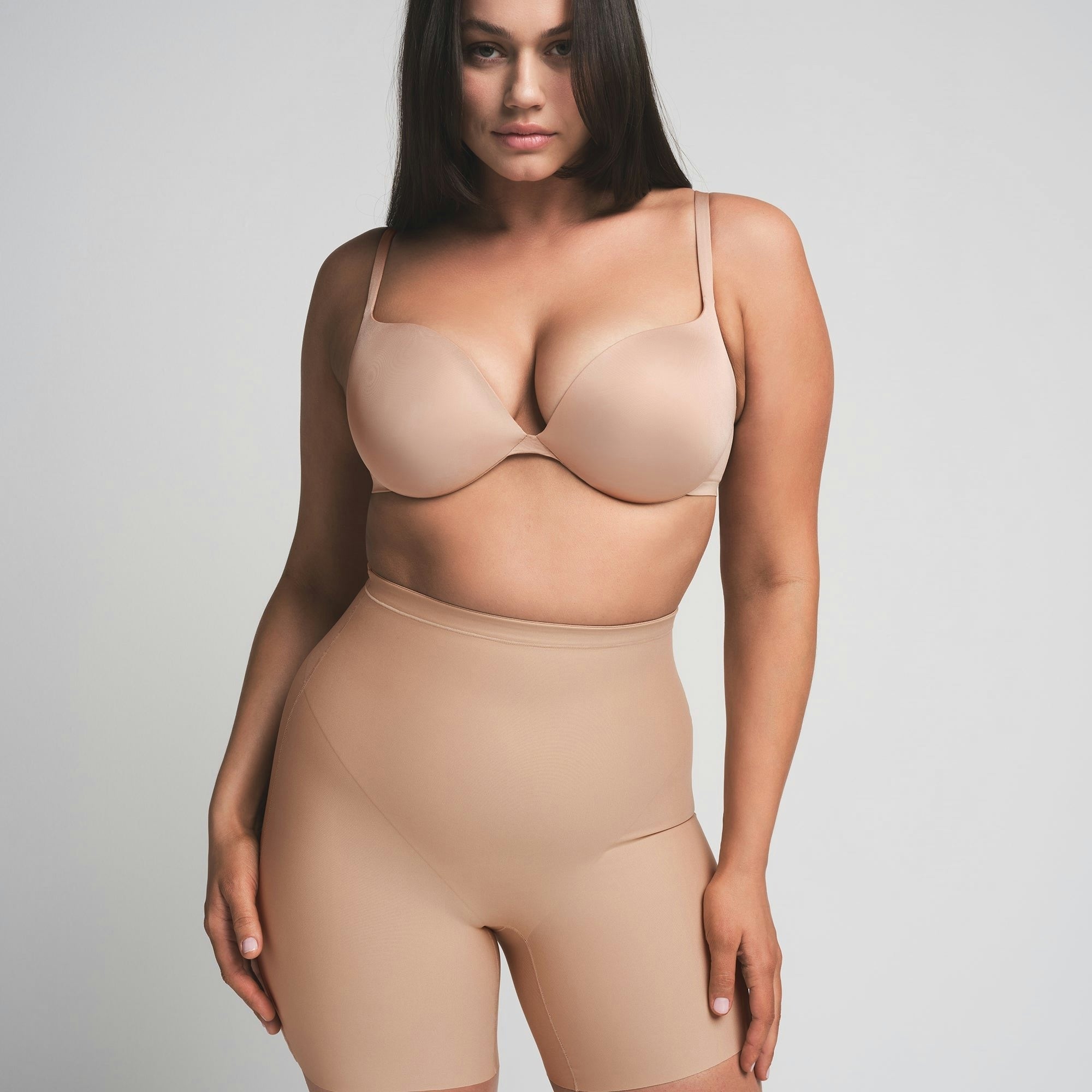 CORE SCULPT MID RISE SHORT