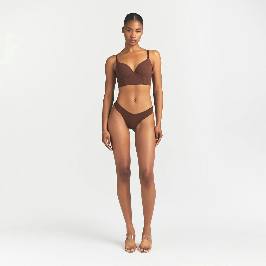 LOW BACK LONGLINE BRA