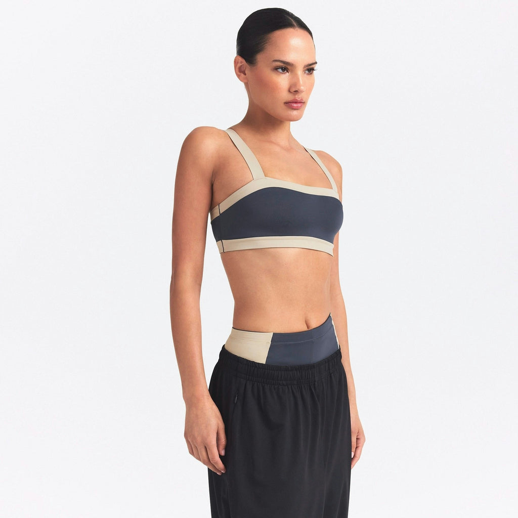 STRAIGHT NECK BRA