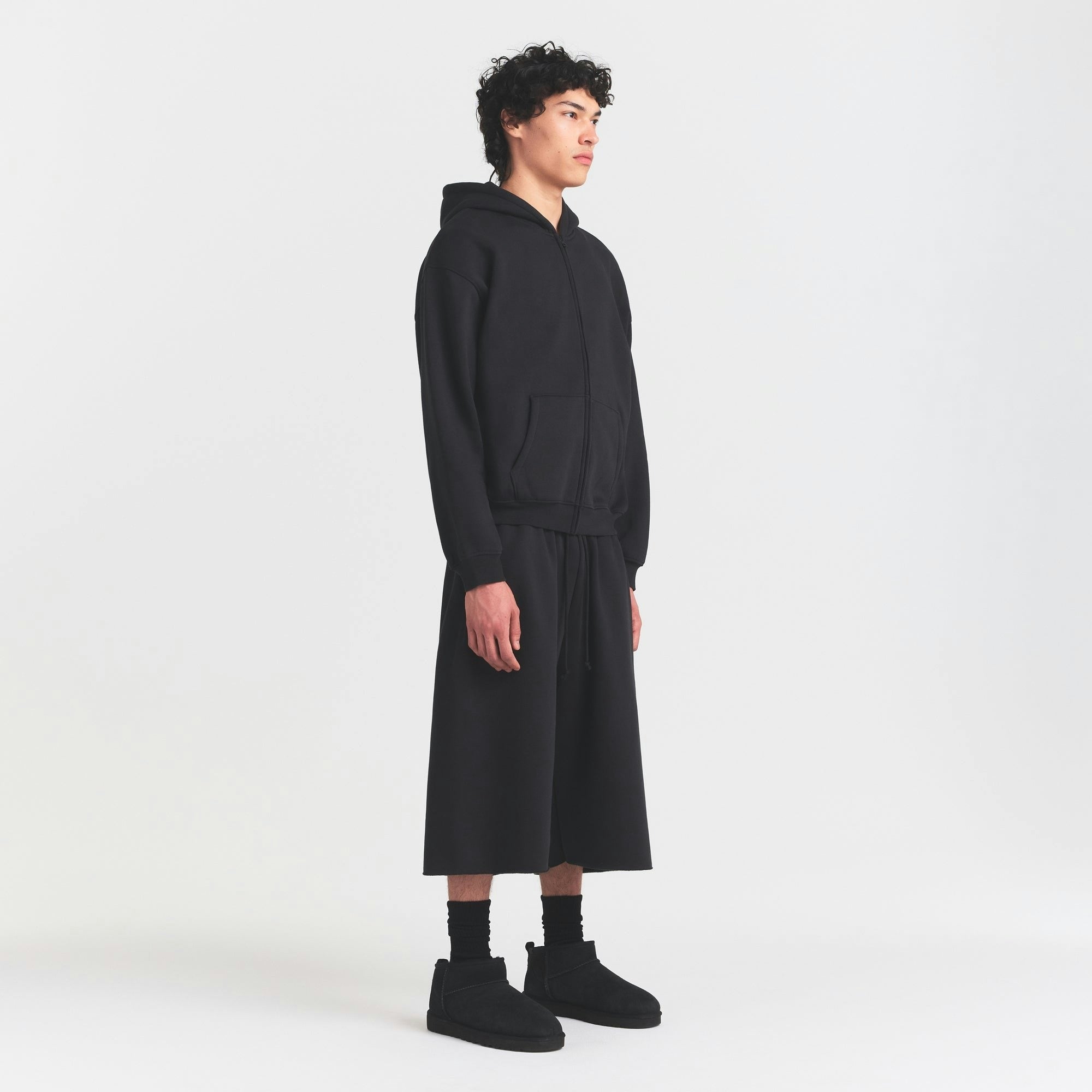 MENS RELAXED LONG SHORT