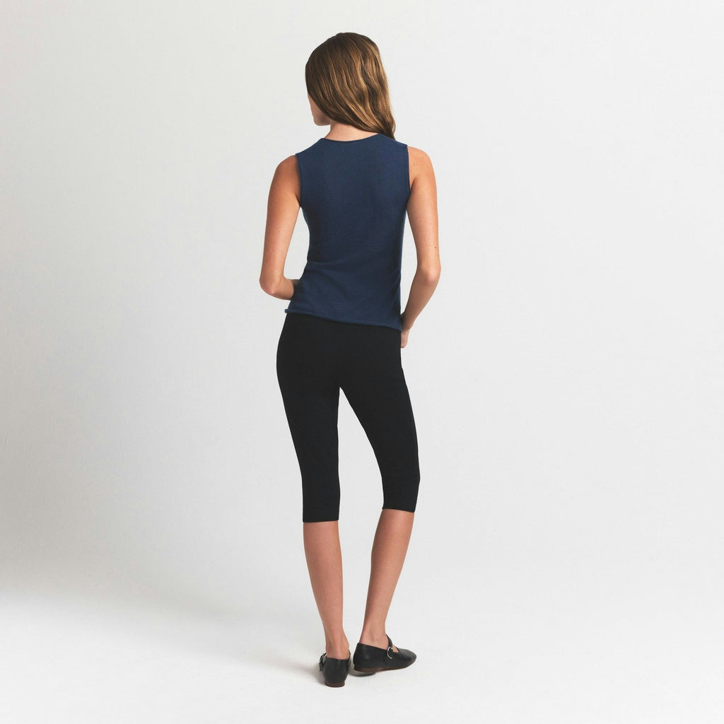 SLEEVELESS TOP