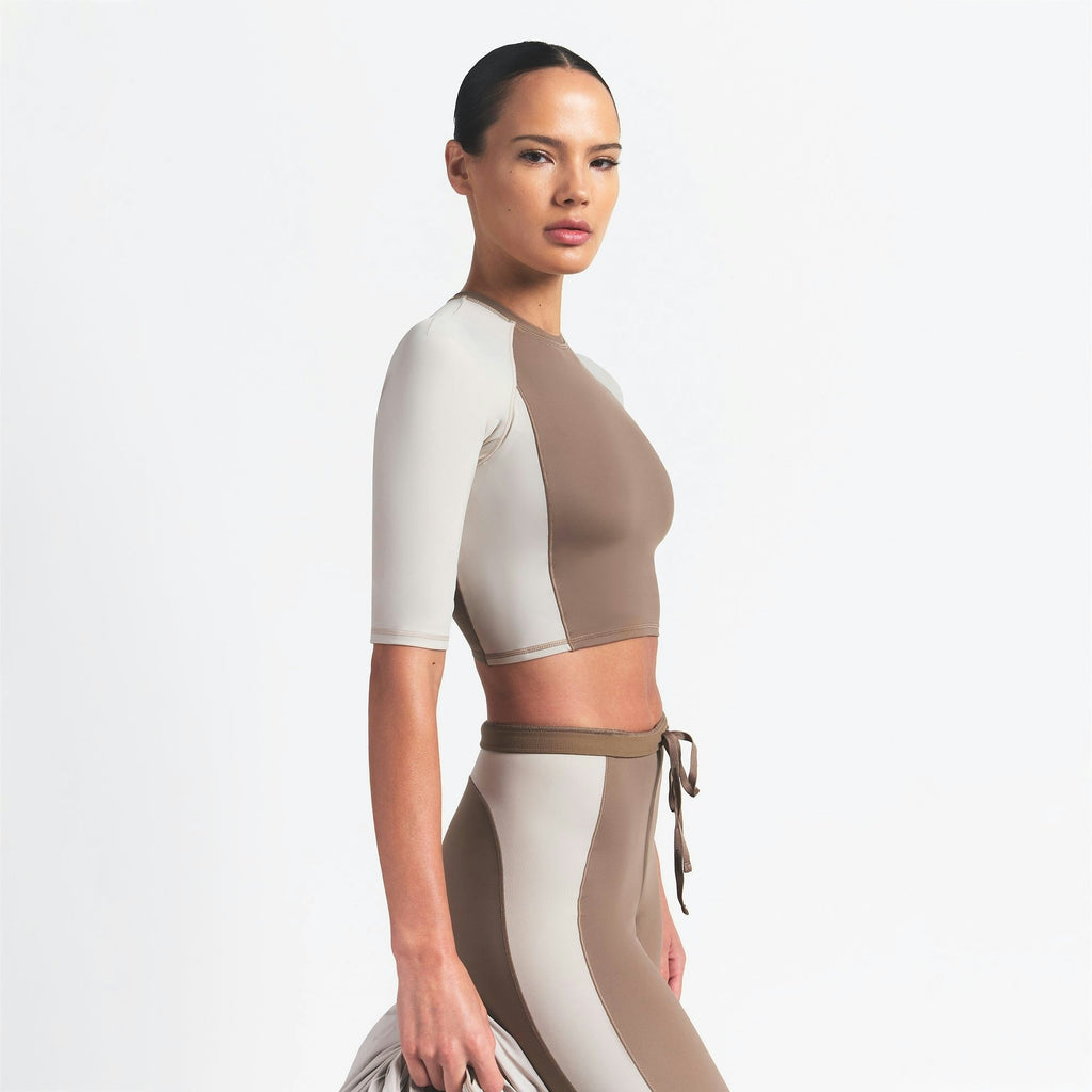 PADDED HALF SLEEVE CROP TOP
