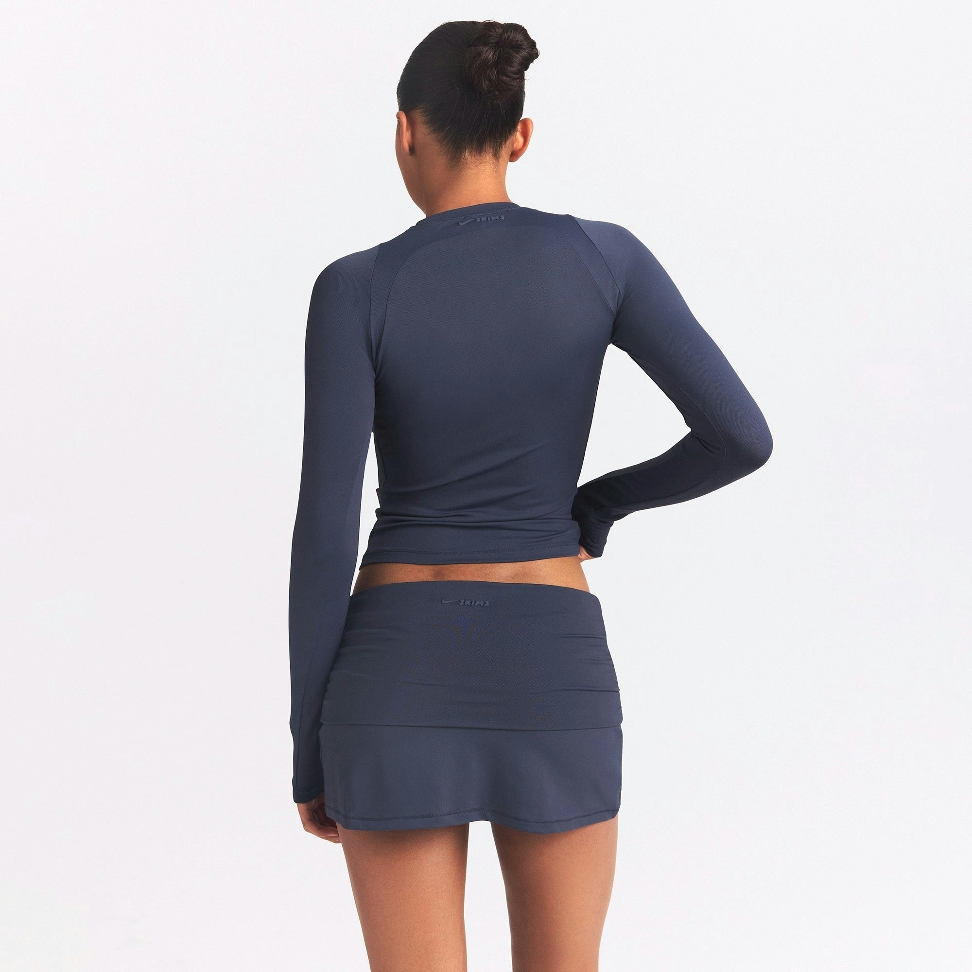 LONG SLEEVE CREW NECK TOP